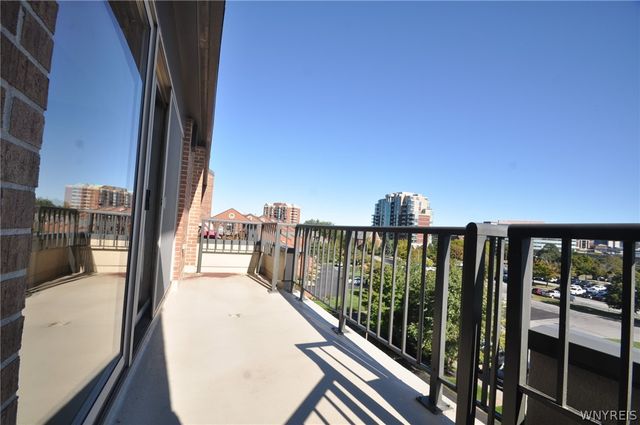 40 Waterfront Circle 406A, Buffalo, NY 14202