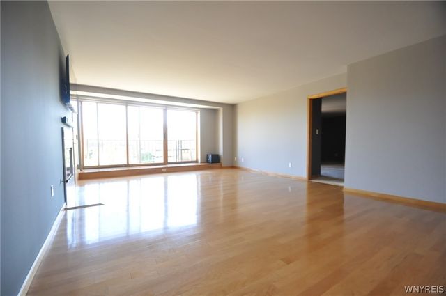 40 Waterfront Circle 406A, Buffalo, NY 14202