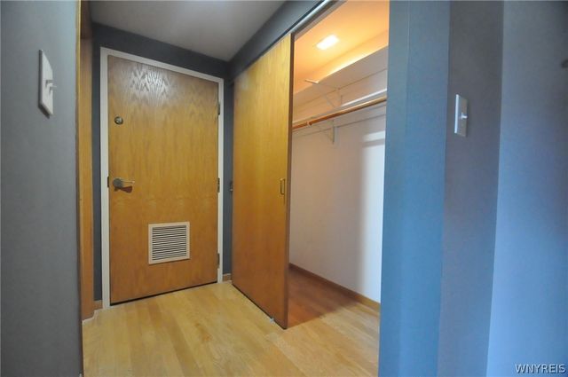 40 Waterfront Circle 406A, Buffalo, NY 14202