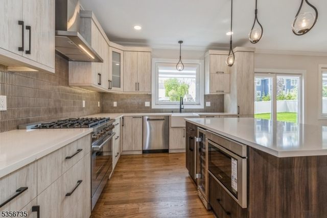43 Roseland Ave, Warren Twp., NJ 07059