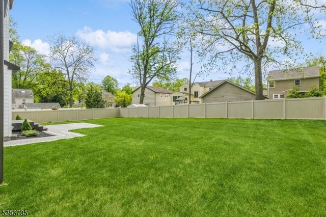43 Roseland Ave, Warren Twp., NJ 07059