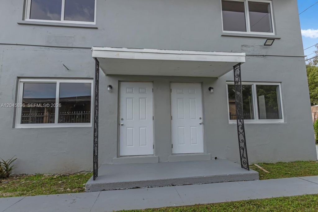 1430 NW 2nd Ave 2, Florida City, FL 33034