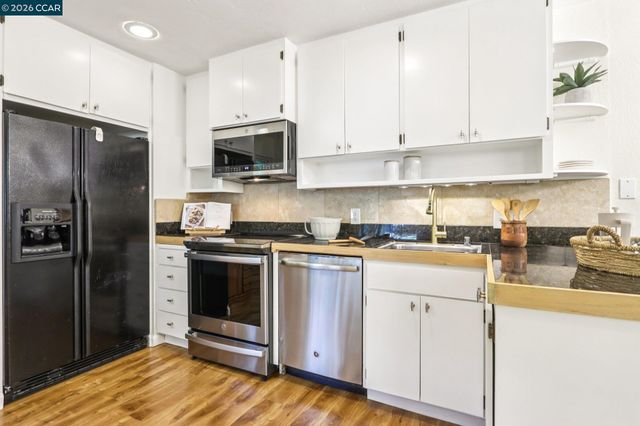 911 Dewing Ave, Lafayette, CA 94549