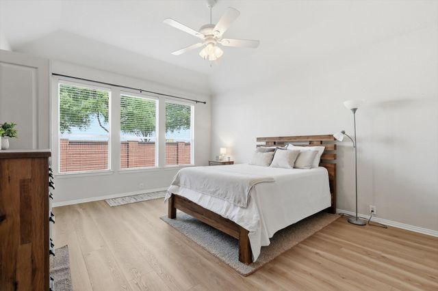 334 Cascata Drive, Frisco, TX 75036