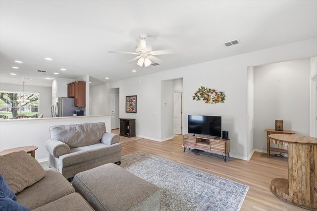 334 Cascata Drive, Frisco, TX 75036