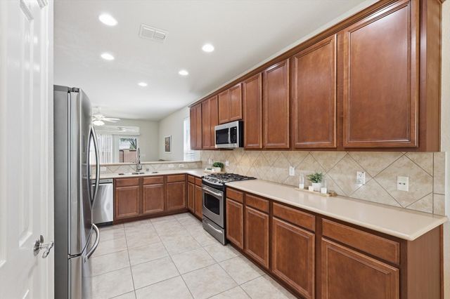 334 Cascata Drive, Frisco, TX 75036