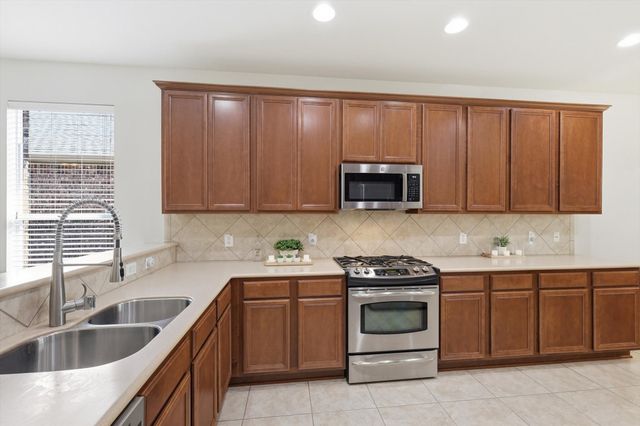 334 Cascata Drive, Frisco, TX 75036