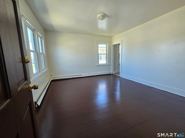 125 Hollister Avenue, Bridgeport, CT 06607