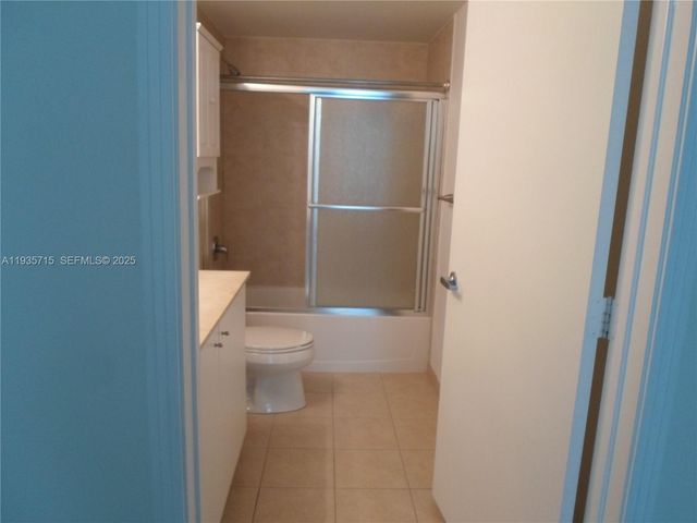 9066 SW 73rd Ct 1910, Miami, FL 33156