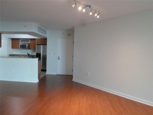 9066 SW 73rd Ct 1910, Miami, FL 33156