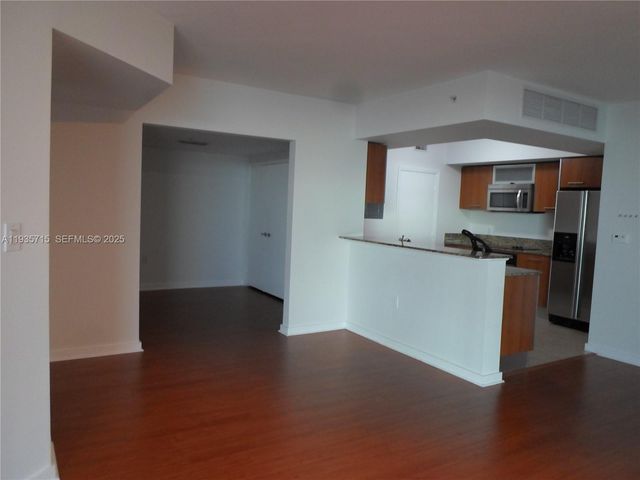 9066 SW 73rd Ct 1910, Miami, FL 33156