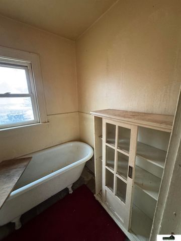 245 D Street, Lincoln, NE 68502