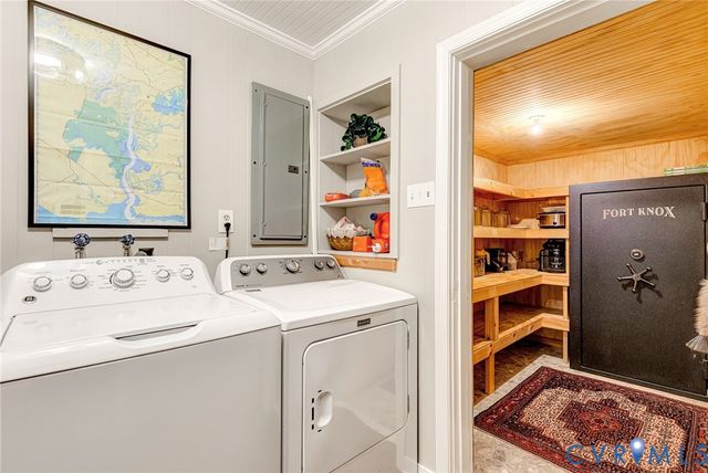 700 W Riverside Dr, Lanexa, VA 23089