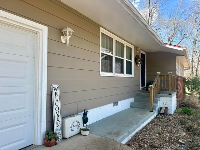 85 Peggy Avenue, Mammoth Spring, AR 72554