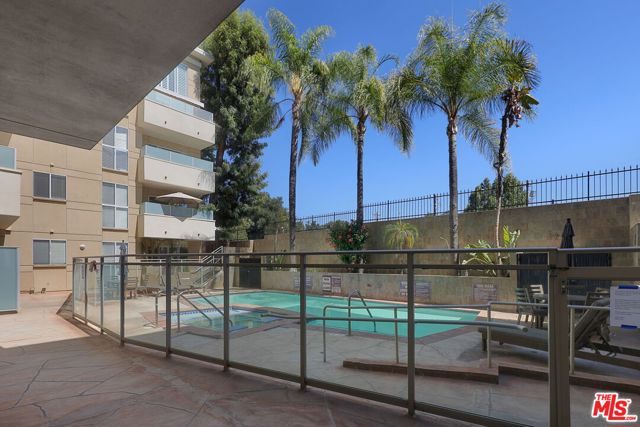 4949 Genesta Avenue 111, Los Angeles, CA 91316