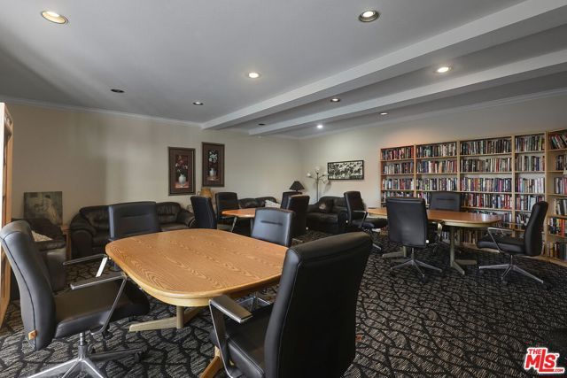 4949 Genesta Avenue 111, Los Angeles, CA 91316
