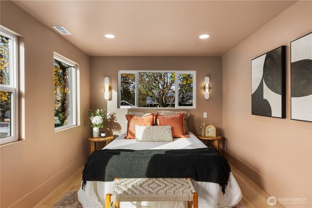 829 27th Avenue, Seattle, WA 98122