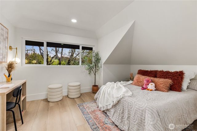 829 27th Avenue, Seattle, WA 98122