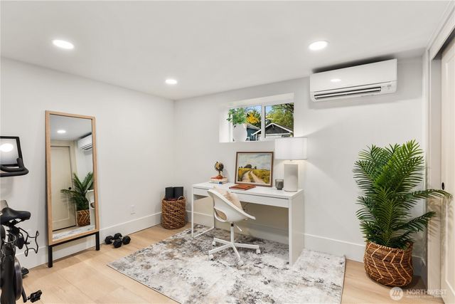 829 27th Avenue, Seattle, WA 98122