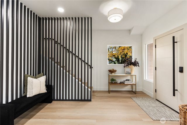 829 27th Avenue, Seattle, WA 98122