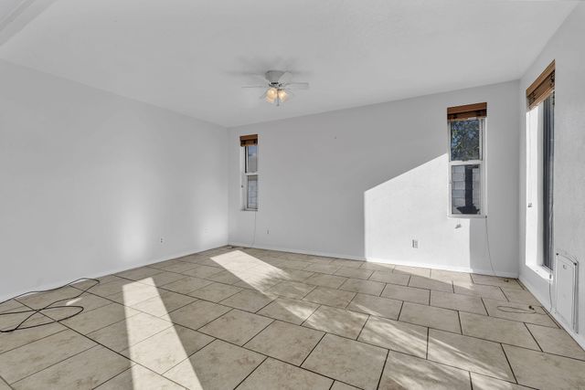 2430 Palomas Drive NE, Albuquerque, NM 87110