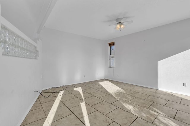 2430 Palomas Drive NE, Albuquerque, NM 87110