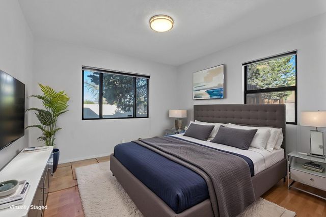 2430 Palomas Drive NE, Albuquerque, NM 87110