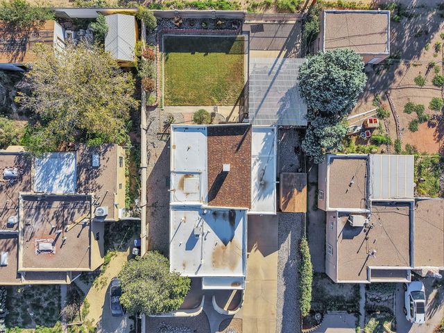 2430 Palomas Drive NE, Albuquerque, NM 87110