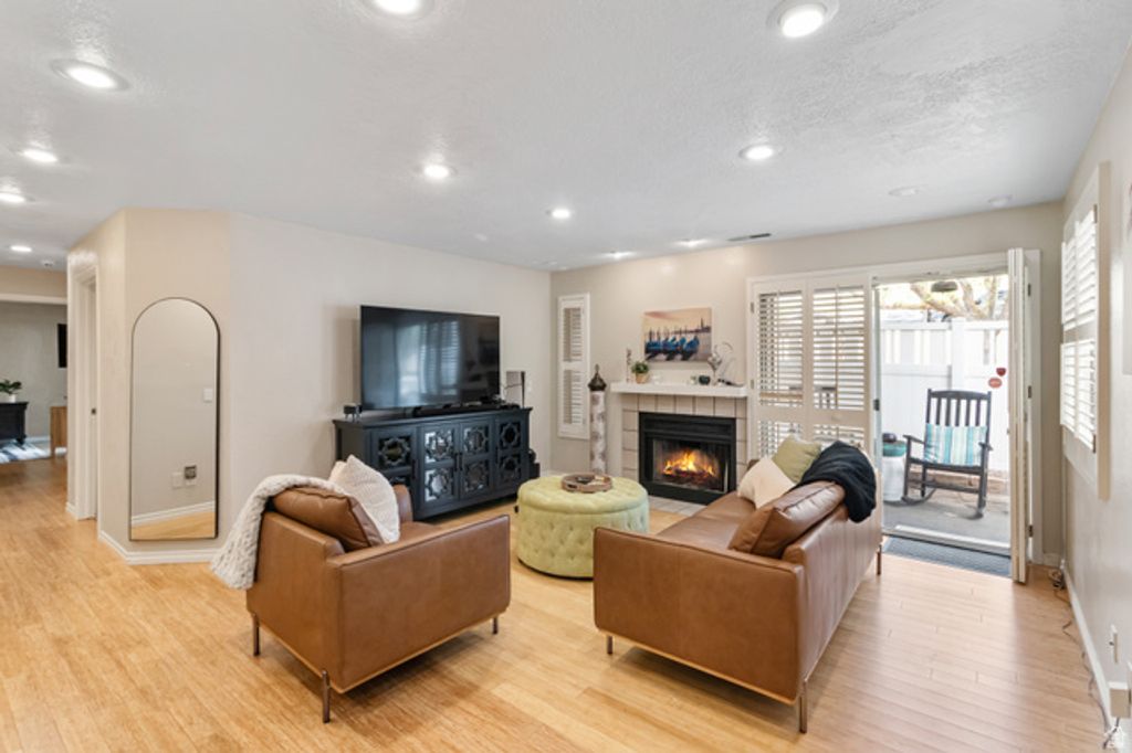 Image 2 of property listing at 1498 E FOXBORO DR #1, Salt Lake City, UT 84106