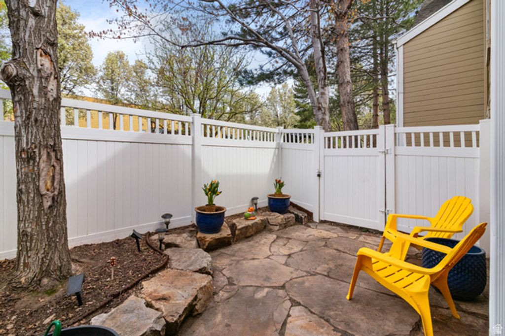 Image 13 of property listing at 1498 E FOXBORO DR #1, Salt Lake City, UT 84106