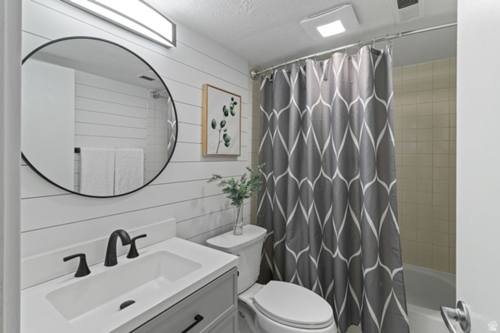 Image 18 of property listing at 1498 E FOXBORO DR #1, Salt Lake City, UT 84106