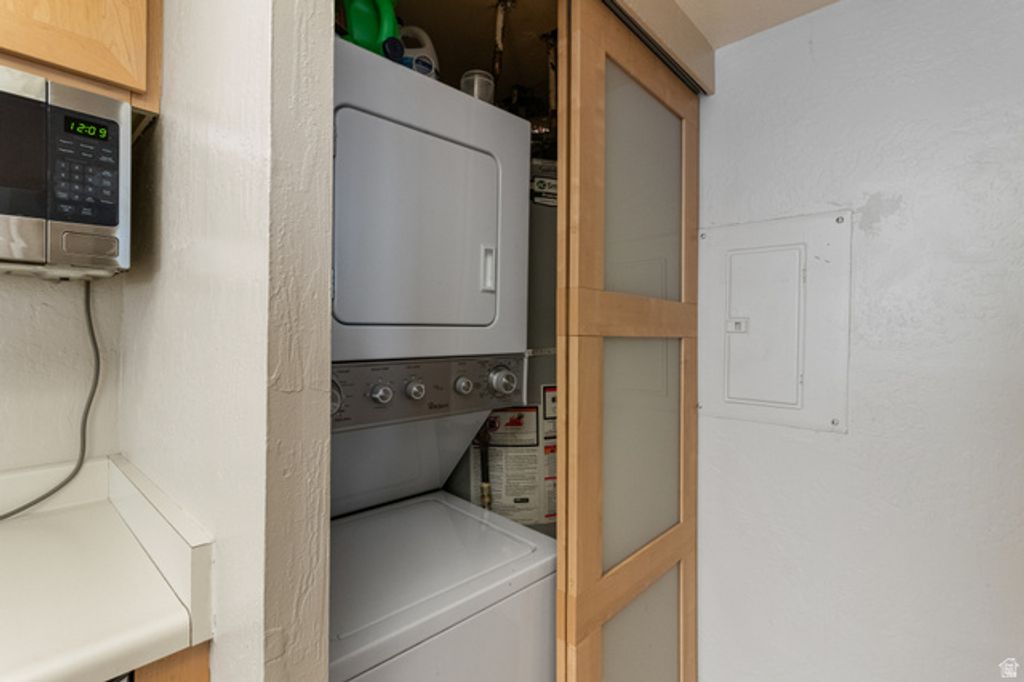 Image 19 of property listing at 1498 E FOXBORO DR #1, Salt Lake City, UT 84106