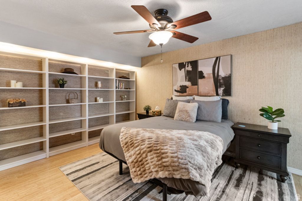 Image 9 of property listing at 1498 E FOXBORO DR #1, Salt Lake City, UT 84106