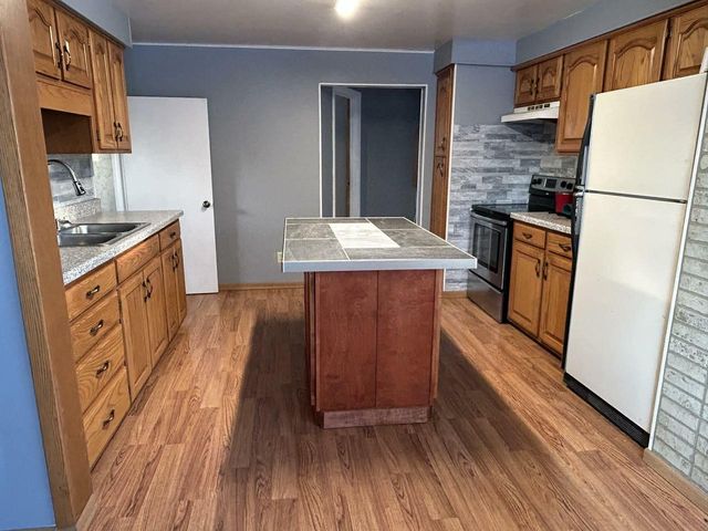 4411 10TH STREET, Menominee, MI 49858