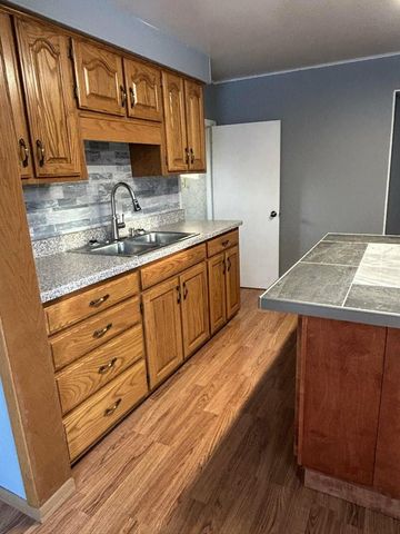 4411 10TH STREET, Menominee, MI 49858