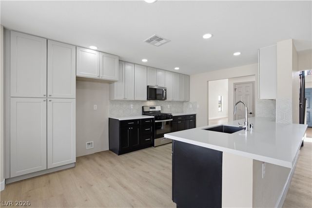 2908 North Jones Boulevard, Las Vegas, NV 89108