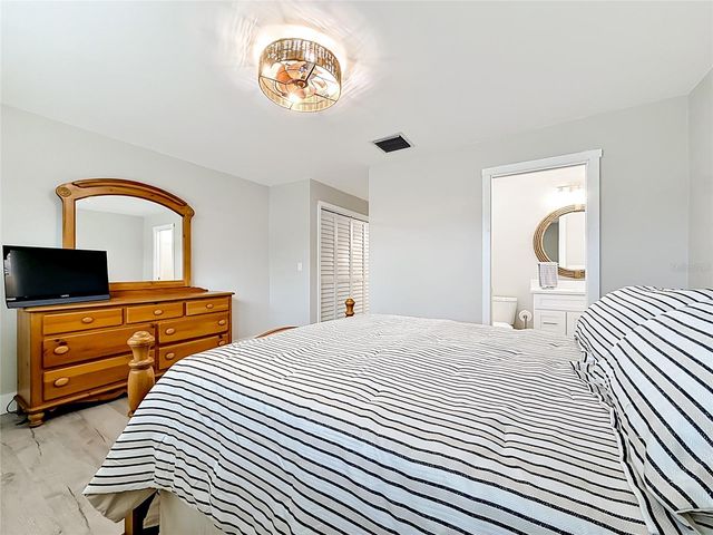 508 SHORE DRIVE, Largo, FL 33771
