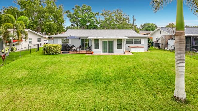 508 SHORE DRIVE, Largo, FL 33771