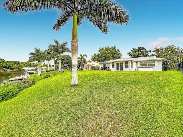 508 SHORE DRIVE, Largo, FL 33771