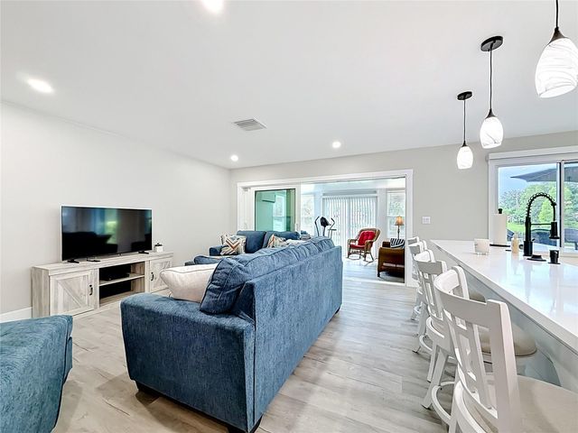 508 SHORE DRIVE, Largo, FL 33771