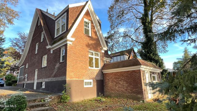 25 24th Street, Troy, NY 12180