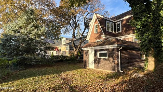 25 24th Street, Troy, NY 12180