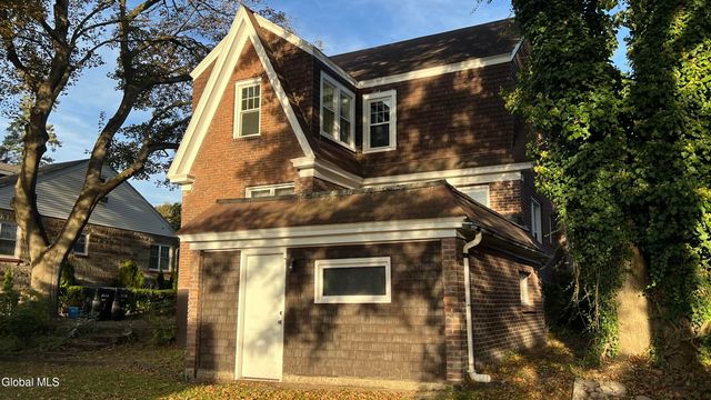 25 24th Street, Troy, NY 12180