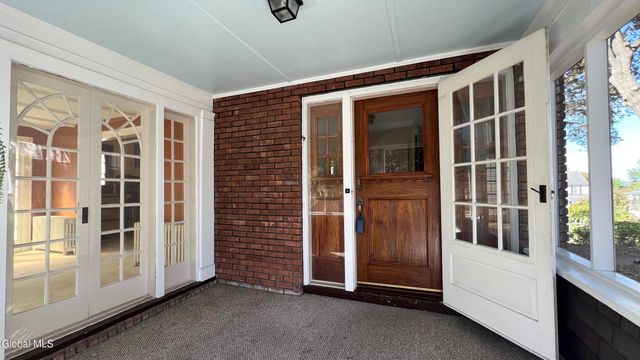 25 24th Street, Troy, NY 12180