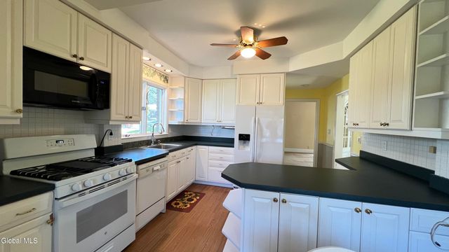 25 24th Street, Troy, NY 12180