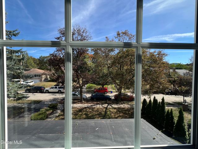 25 24th Street, Troy, NY 12180