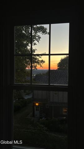 25 24th Street, Troy, NY 12180