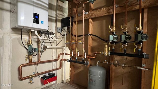 25 24th Street, Troy, NY 12180