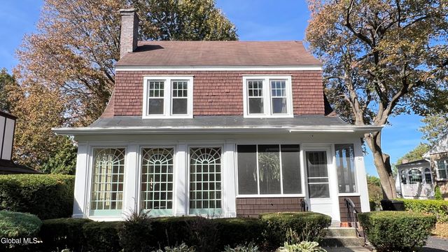 25 24th Street, Troy, NY 12180