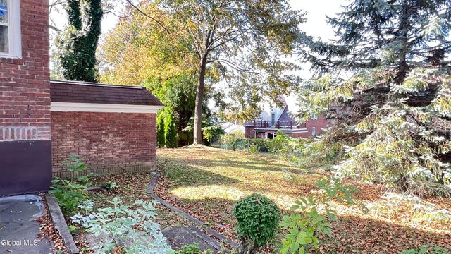 25 24th Street, Troy, NY 12180